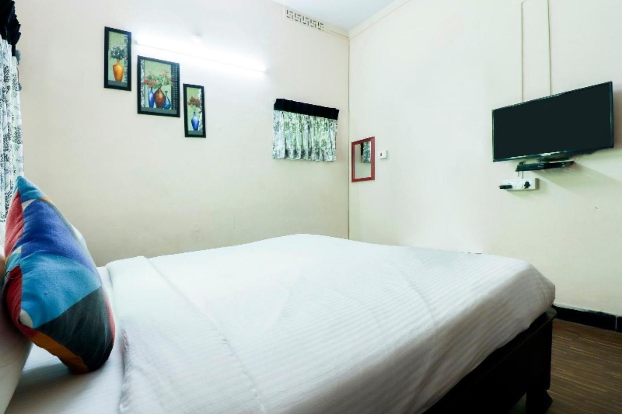 Hotel Prakrathi Residency Бангалор Экстерьер фото