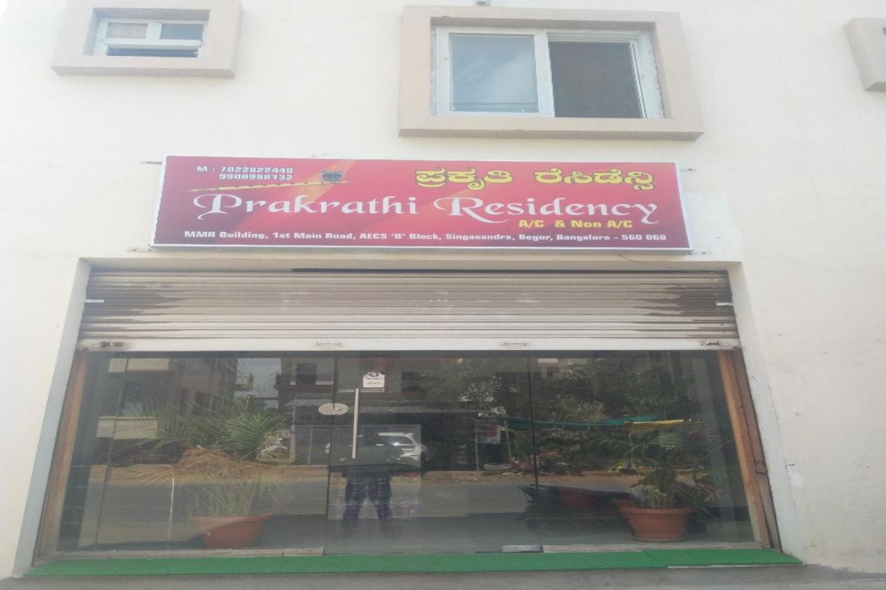 Hotel Prakrathi Residency Бангалор Экстерьер фото