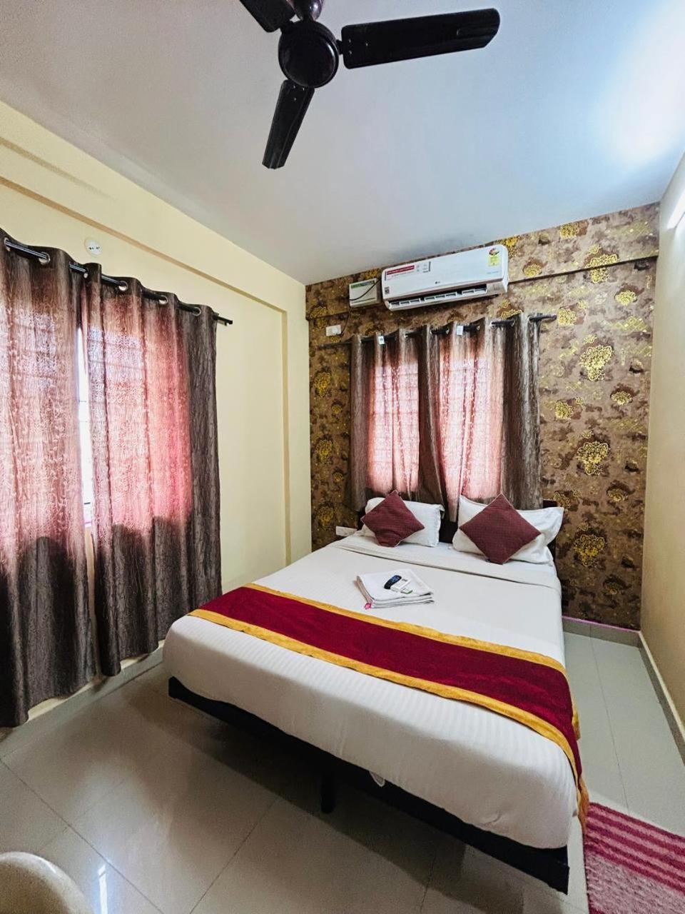 Hotel Prakrathi Residency Бангалор Экстерьер фото