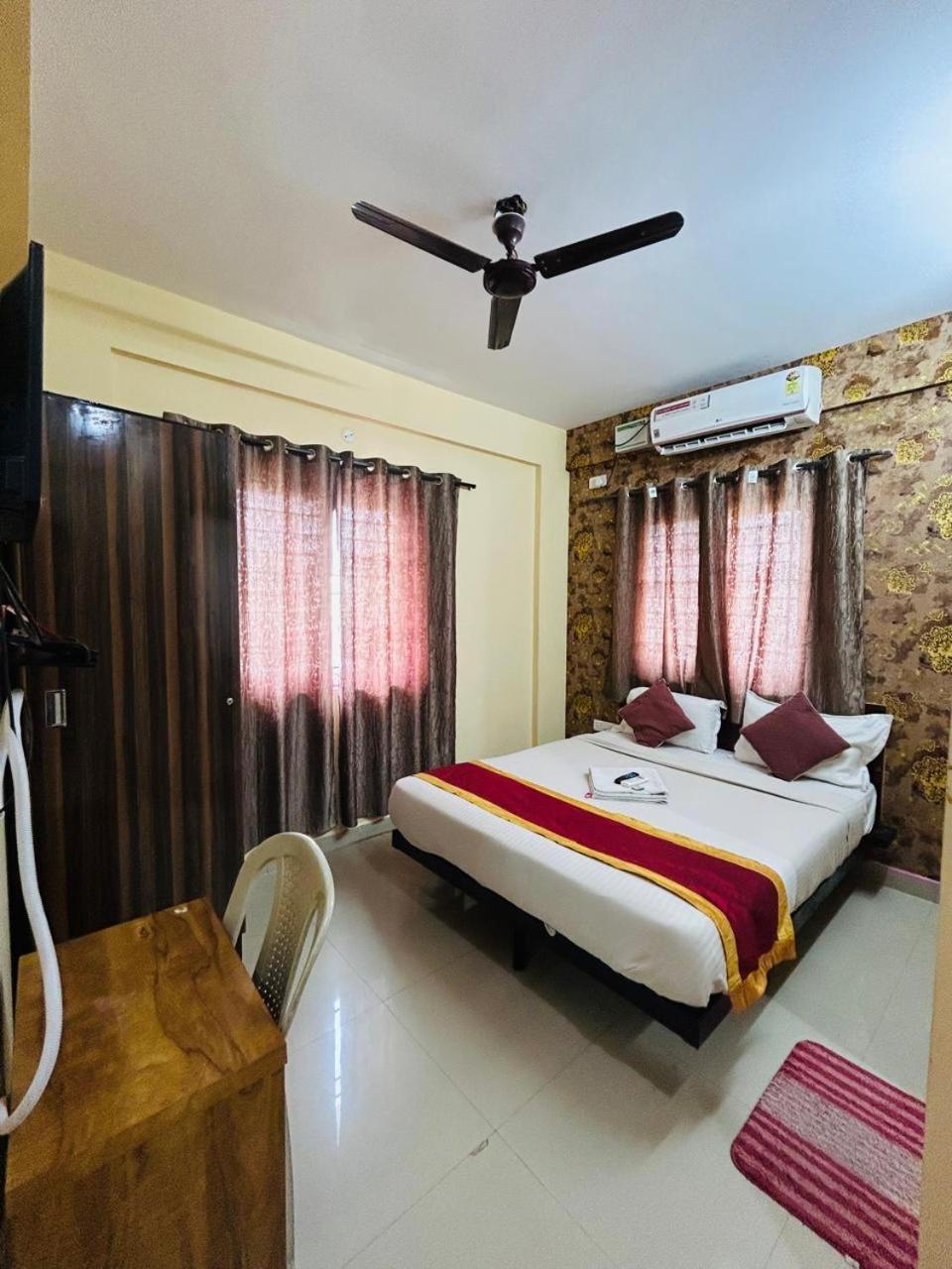Hotel Prakrathi Residency Бангалор Экстерьер фото